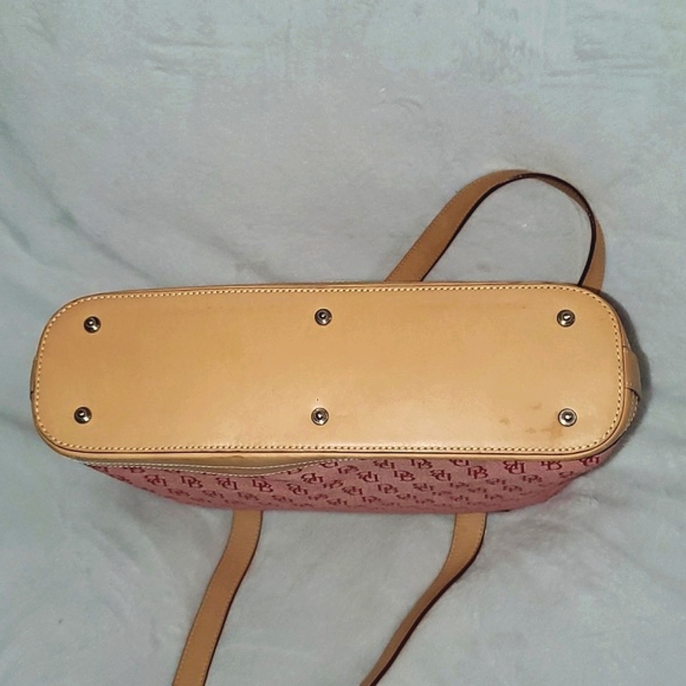 Dooney & Bourke Medium Shopper Tote &  Zippered Pouch Set - Picture 9 of 16